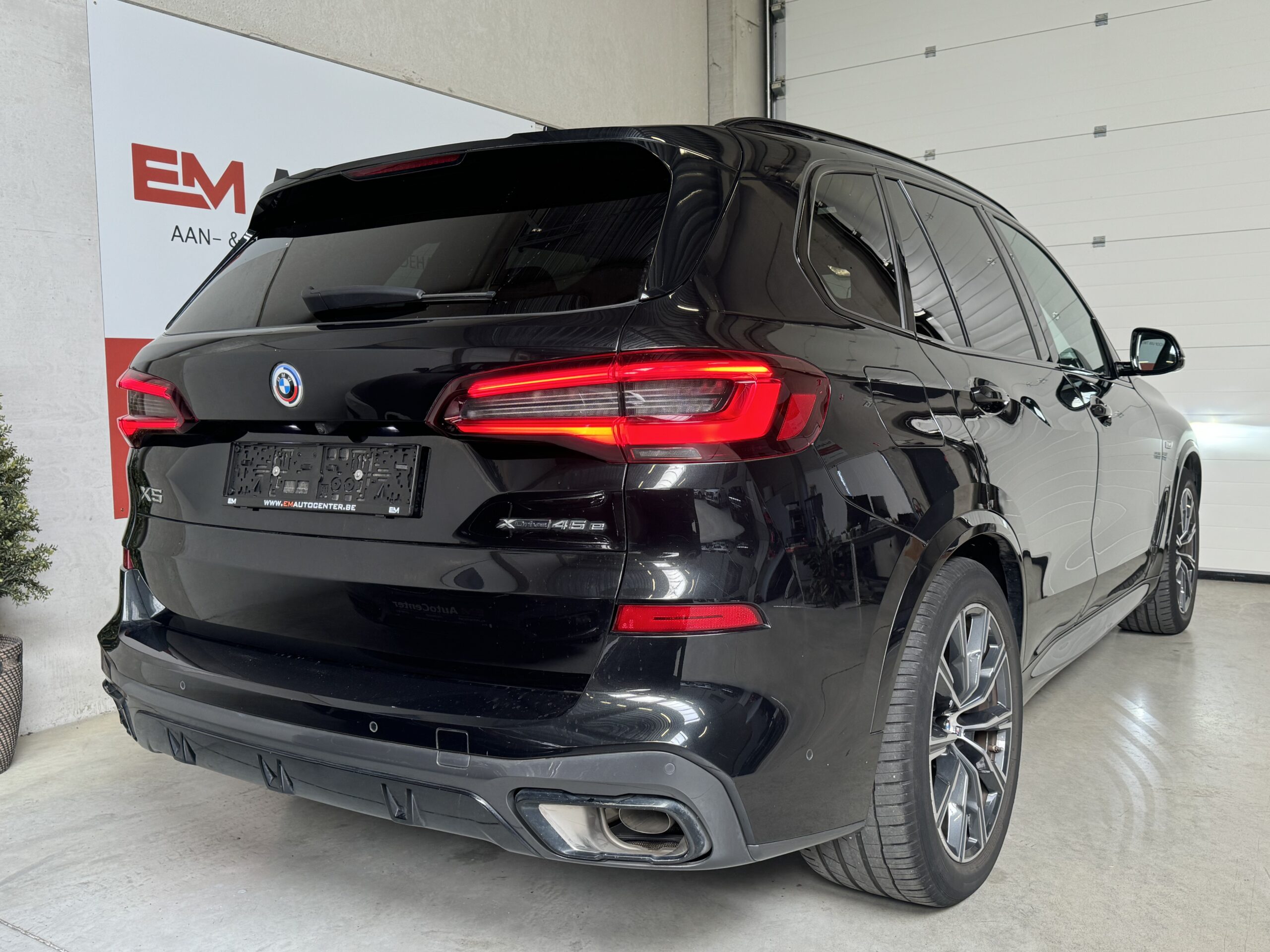 BMW X5 45e Hybrid