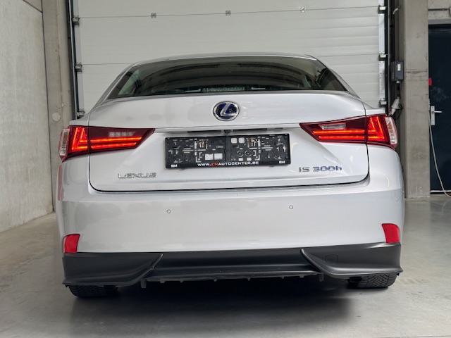 Lexus IS 300h