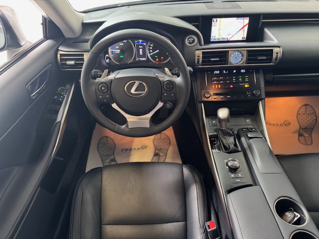 Lexus IS 300h