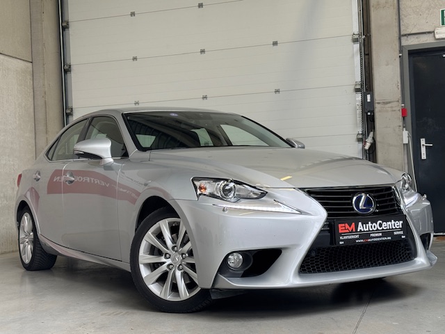 Lexus IS 300h