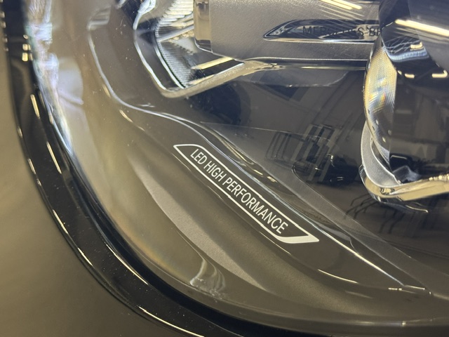 Mercedes C 300e