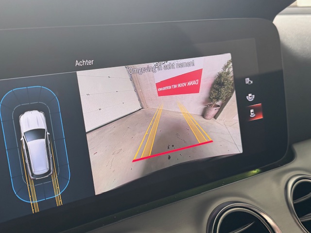 Mercedes PHEV E 300de