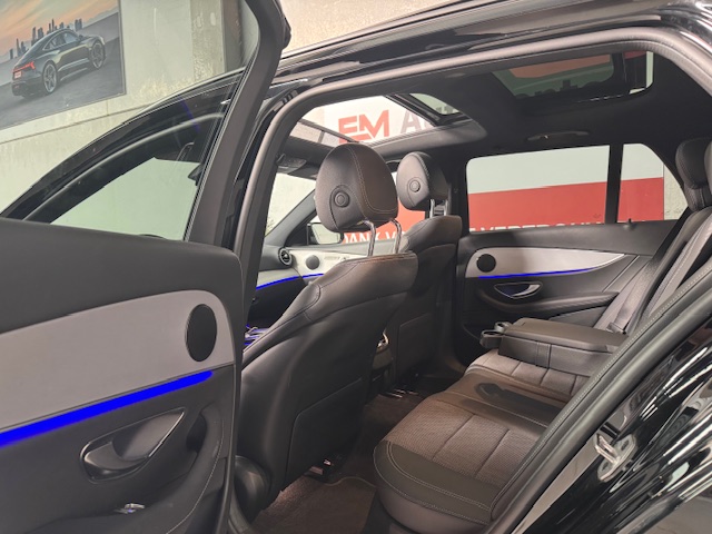 Mercedes PHEV E 300de