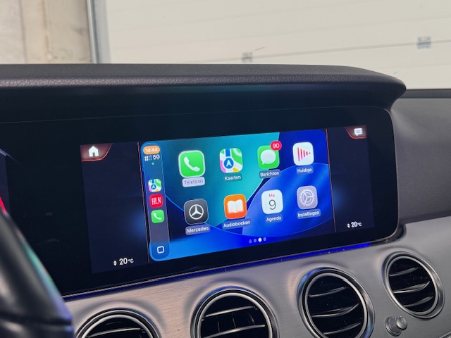 Mercedes PHEV E 300de