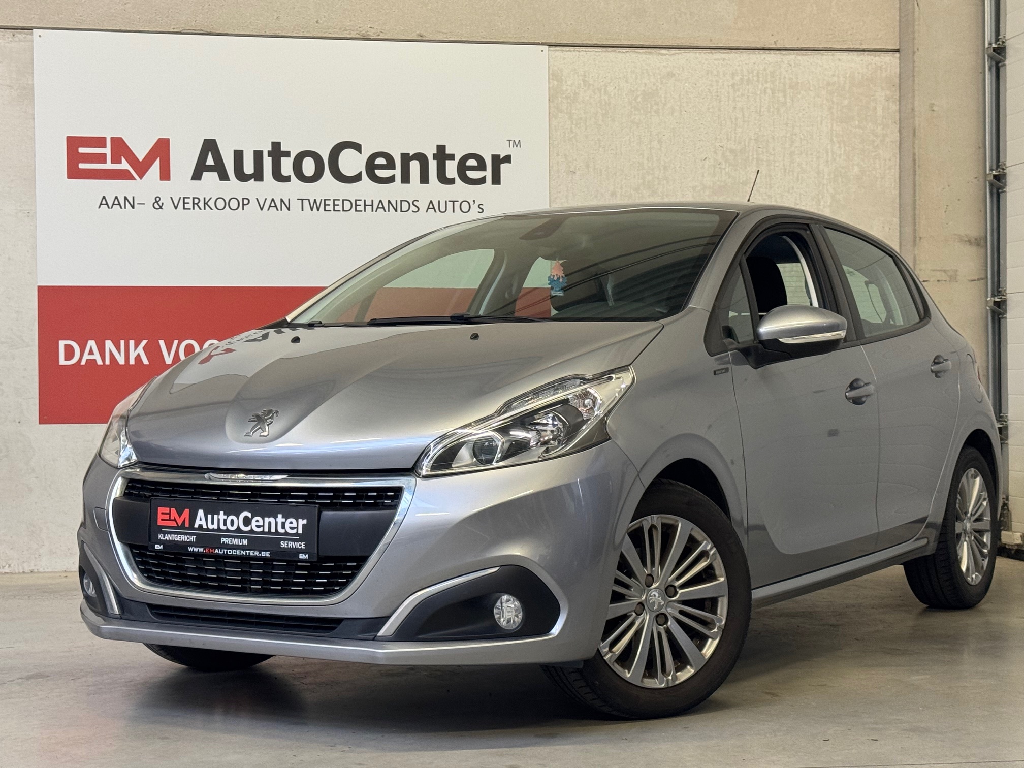 Peugeot 208 1.2i