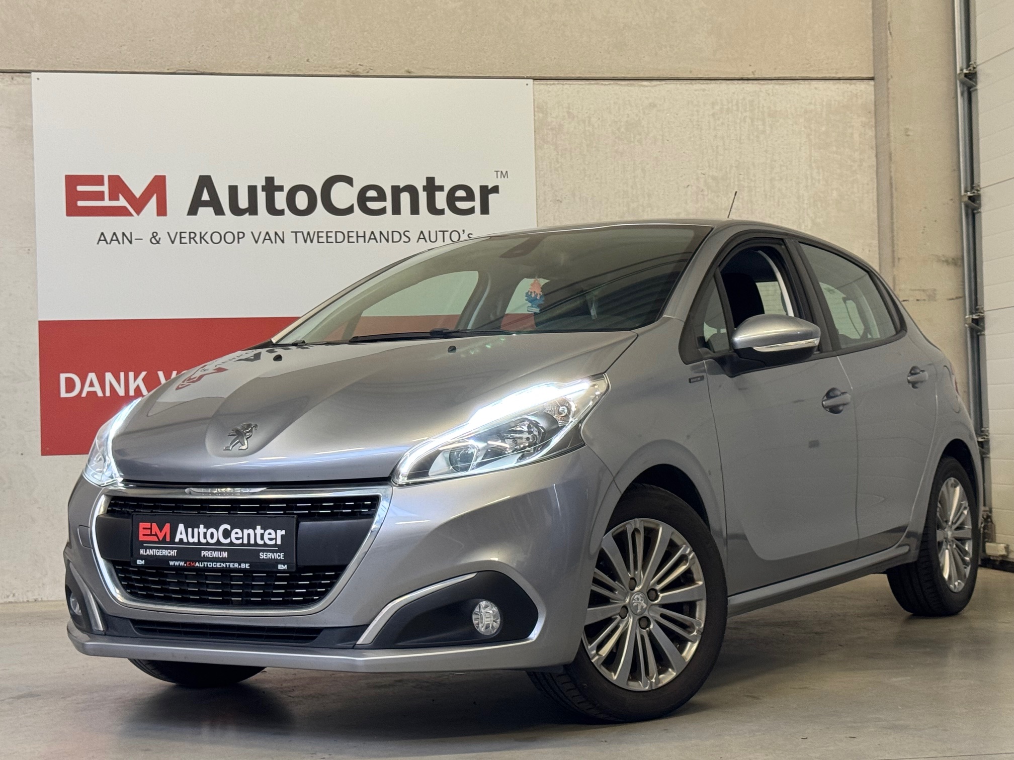 Peugeot 208 1.2i