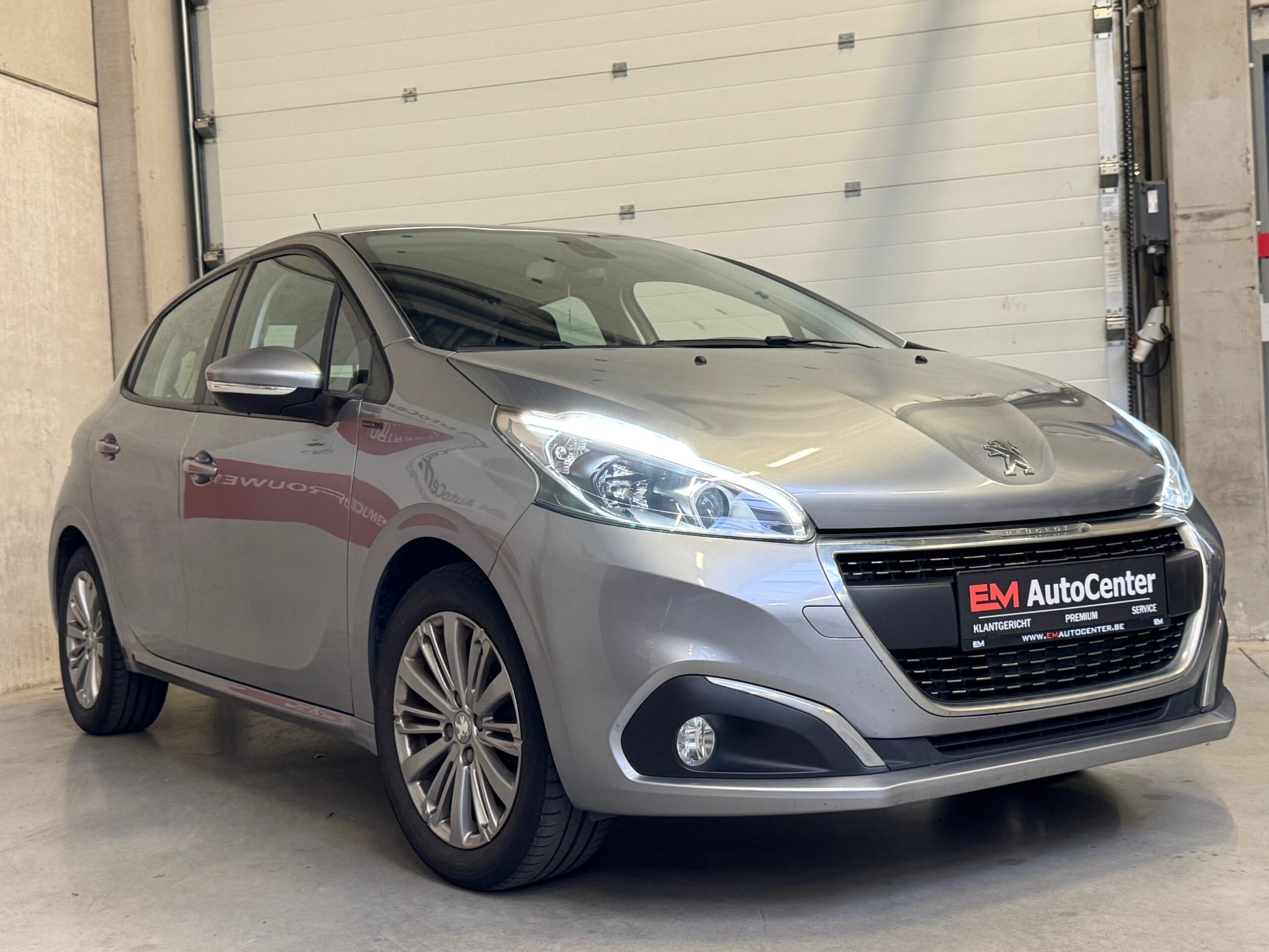 Peugeot 208 1.2i