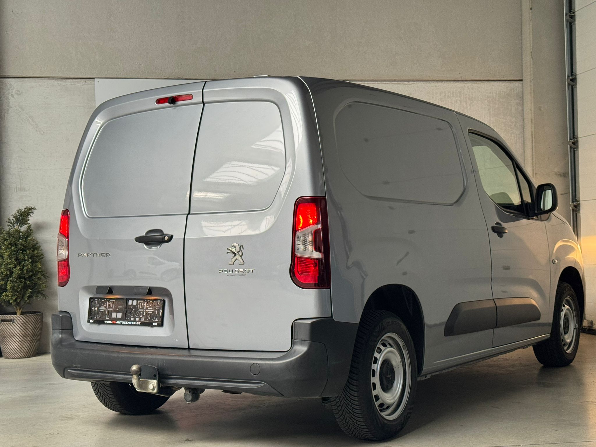 Peugeot Partner 1.2i Benzine