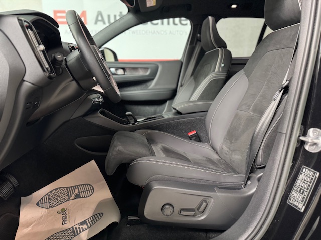 Volvo E-XC40