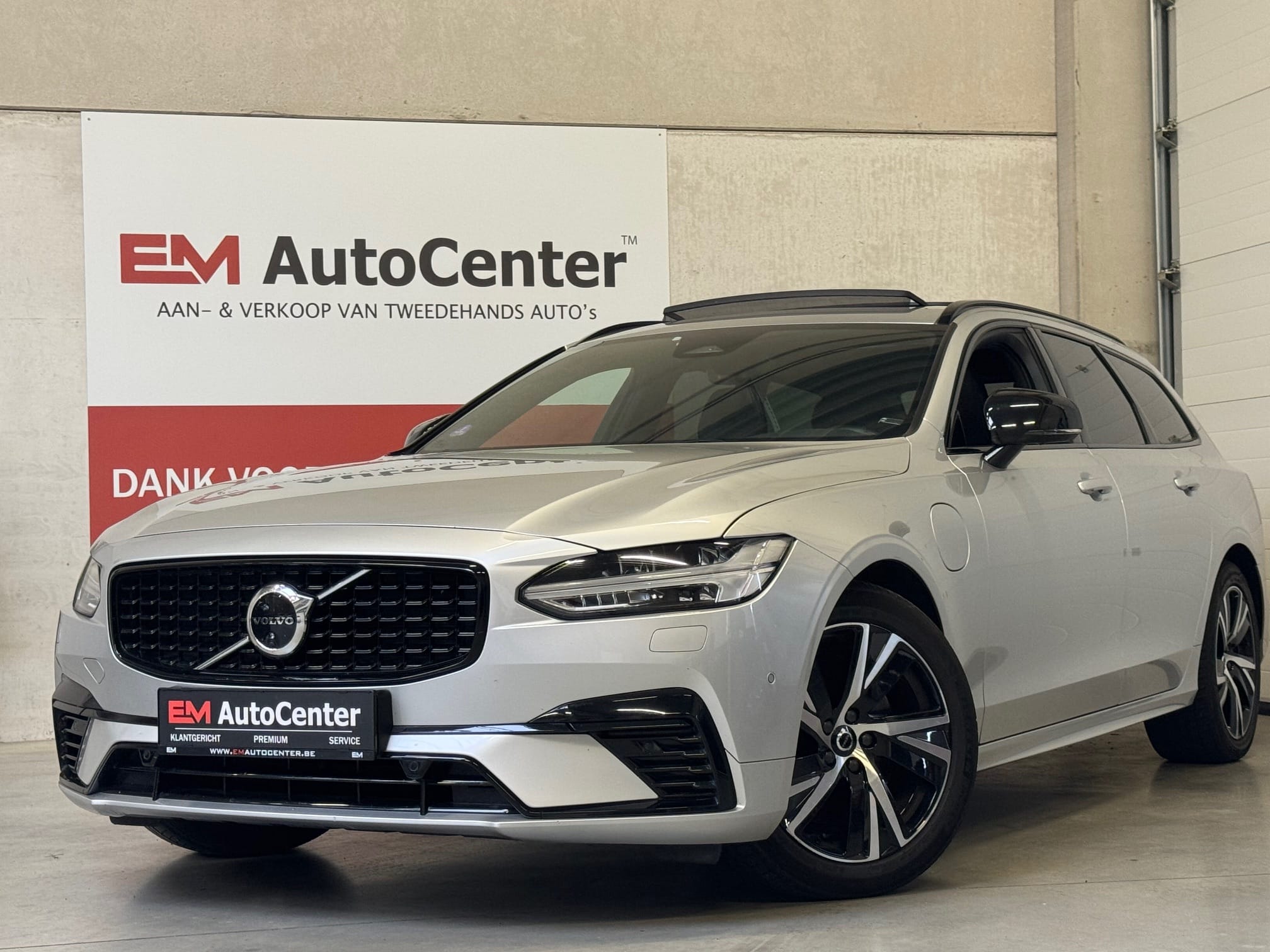 Volvo V90 T6