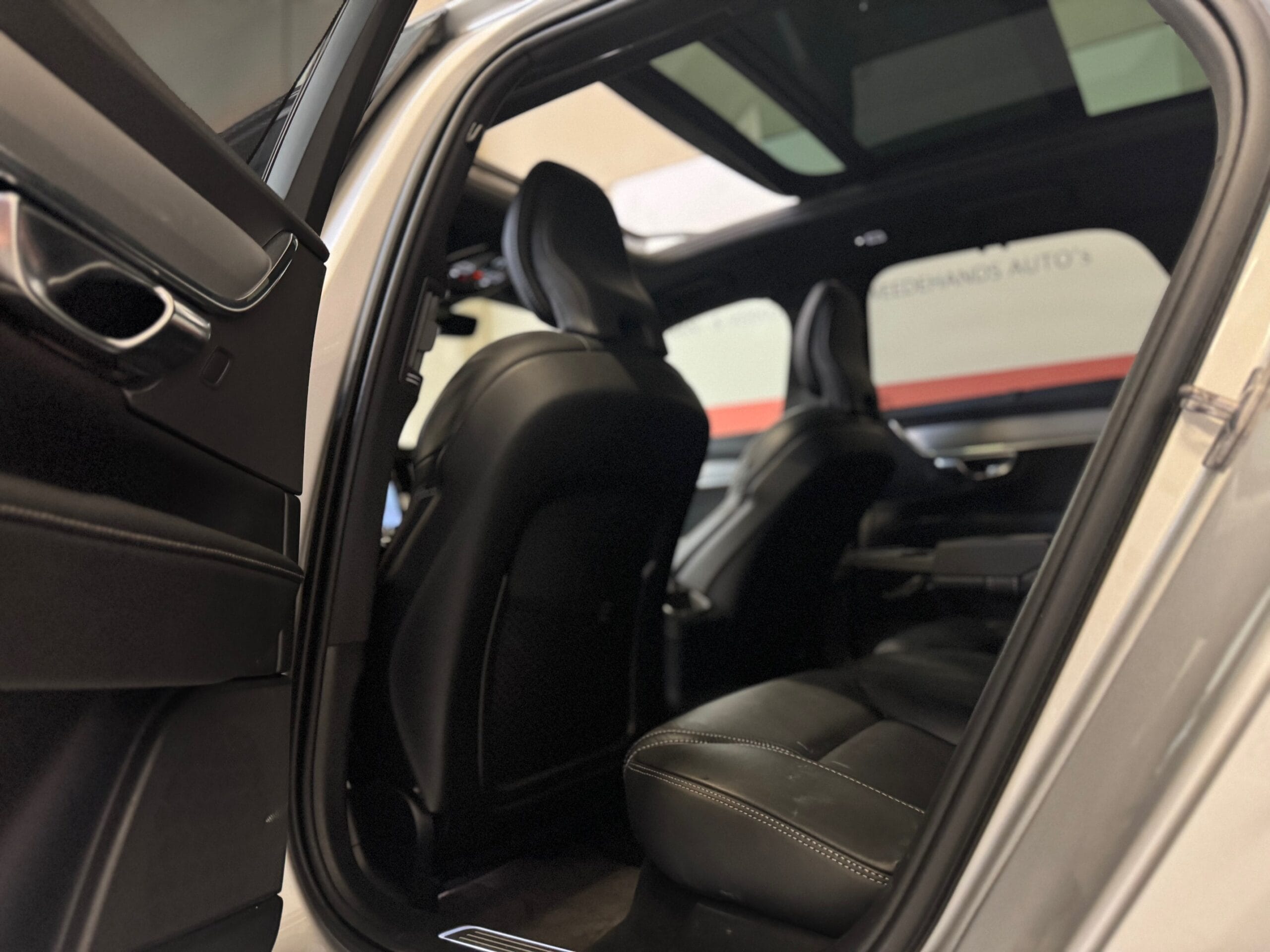 Volvo V90 T6