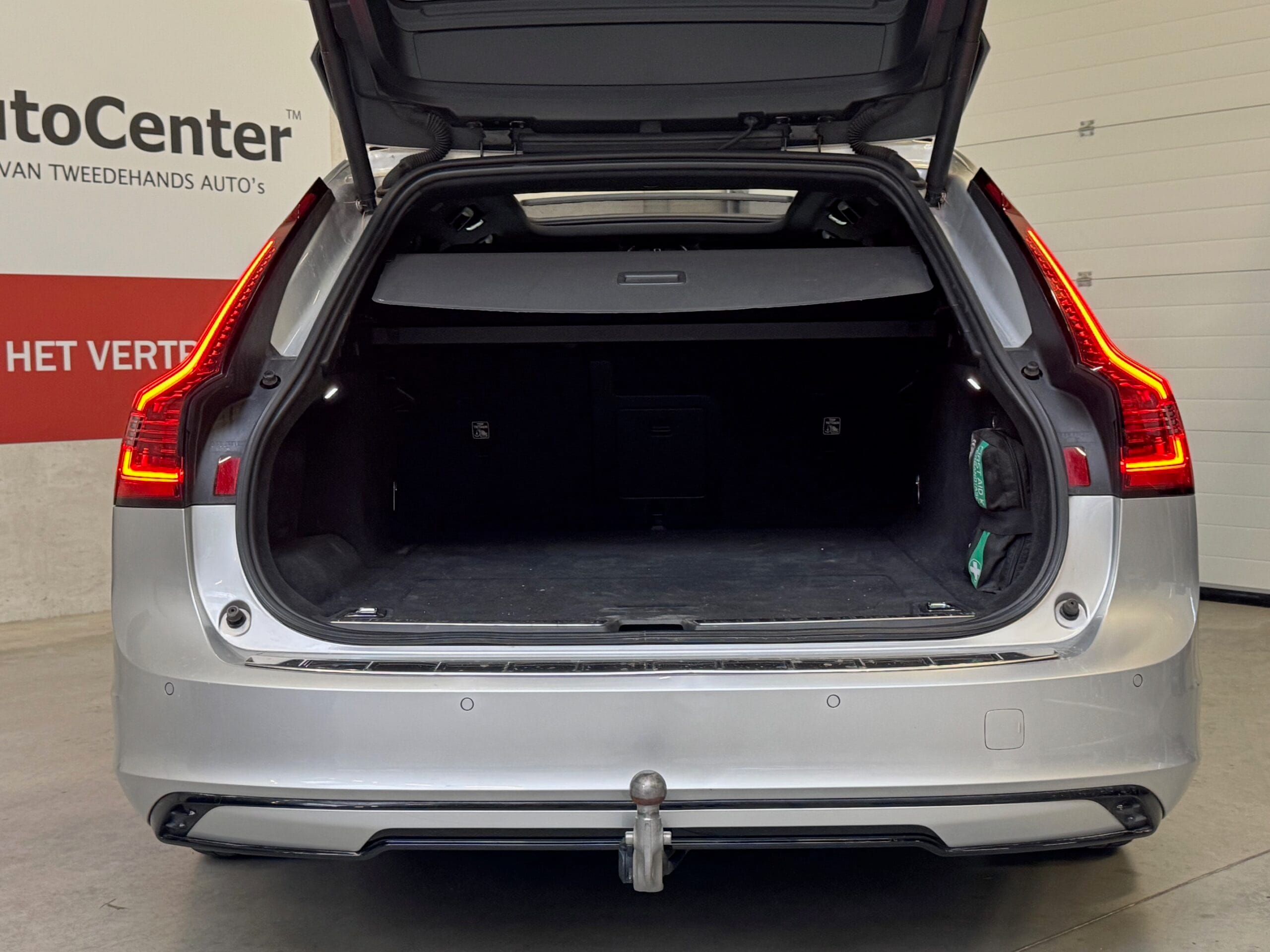 Volvo V90 T6