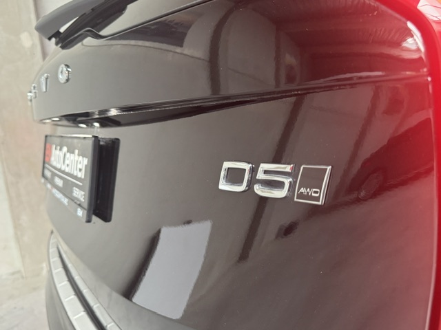 Volvo XC90 D5