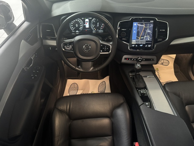 Volvo XC90 D5